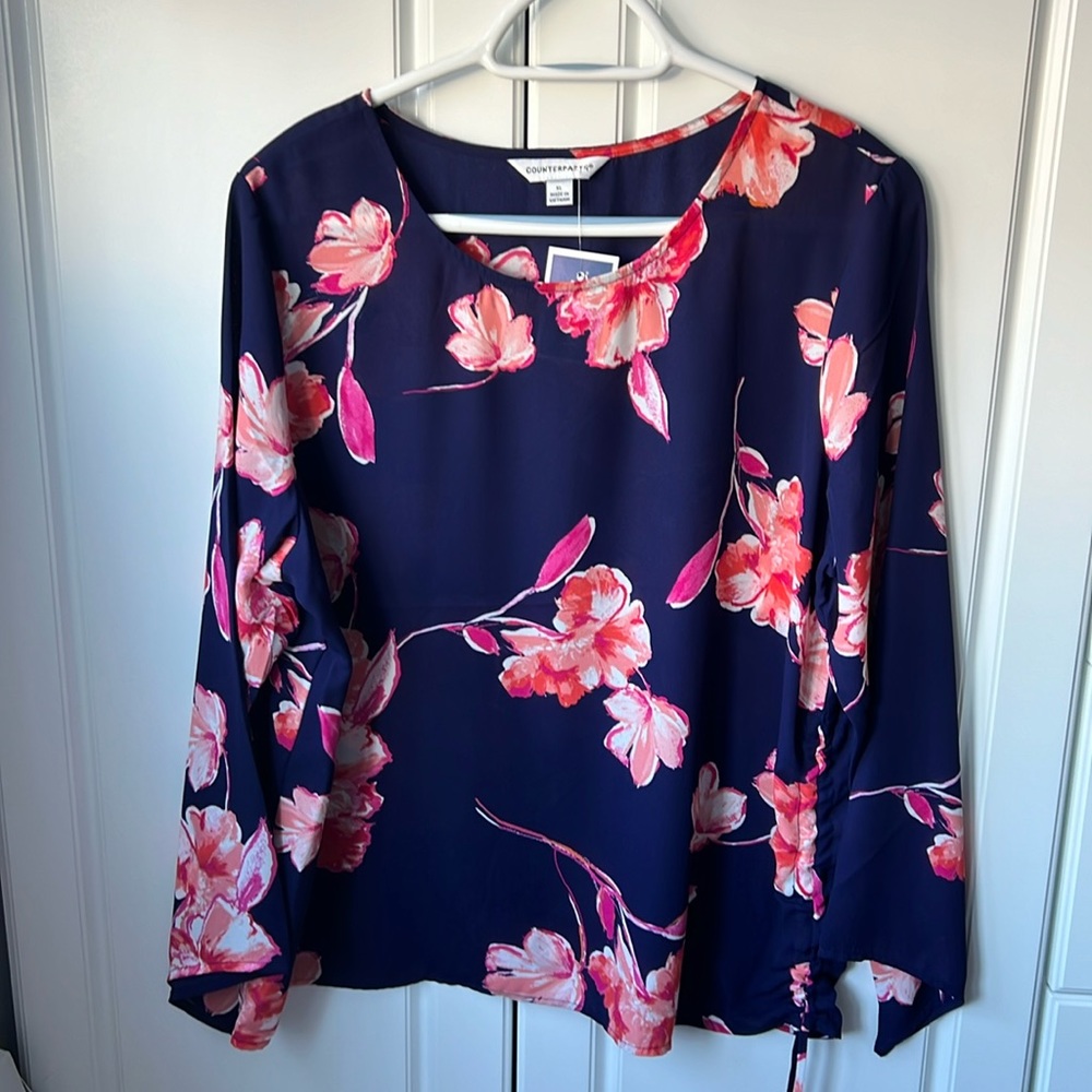 Extra large, navy blue with the print top brand, new beautiful light top